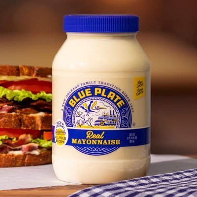 That’s the good stuff. Rich ‘n creamy, award-winning Blue Plate is the official mayo of the New Orleans poboy.