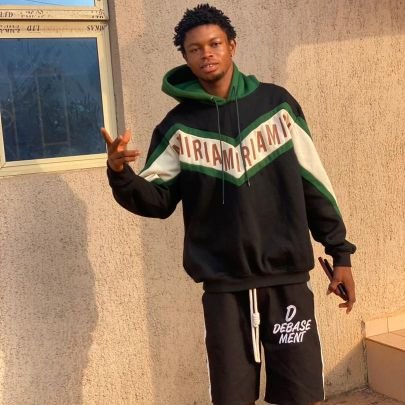 CihDad52372's profile picture. always be honest to everyone..
because no one knows tomorrow