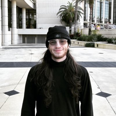 solo male creator (https://t.co/M8EM75DkDL)😌 hater (https://t.co/FVVTHI58i7)😙 feral cosplay shitposter (@atrioxvx) 😇