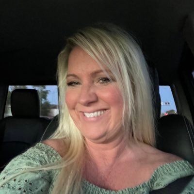 DaraHinton07's profile picture. 