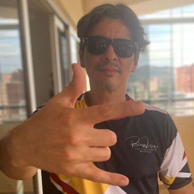 Bleasepic's profile picture. 𝕊𝕠𝕝𝕦𝕔𝕚𝕠𝕟𝕖𝕤 𝕀𝕟𝕥𝕖𝕘𝕣𝕒𝕝𝕖𝕤: 𝕞𝕖 𝕘𝕦𝕤𝕥𝕒 𝕒𝕢𝕦𝕖𝕝𝕝𝕠 𝕢𝕦𝕖 𝕤𝕖 𝕡𝕦𝕖𝕕𝕒 𝕒𝕣𝕣𝕖𝕘𝕝𝕒𝕣, 𝕞𝕖𝕛𝕠𝕣𝕒𝕣 𝕪 𝕔𝕠𝕟𝕤𝕥𝕣𝕦𝕚𝕣 /. 🙂