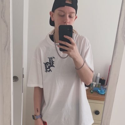 Twitch Affiliate | monster addicted @playapex Streamer | 23