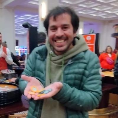 fagostin's profile picture. Cantante compulsivo de jingles publicitarios....