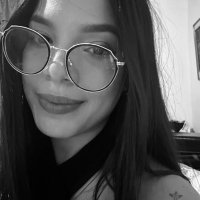 v a l e n (@valeloncar) 's Twitter Profile