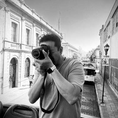 Fotógrafo, ingeniero, mercadólogo, running, aprendíz de redes sociales. Dir de la marca de mezcal Amo a Oaxaca ❤️ Instagram sumano.jorge