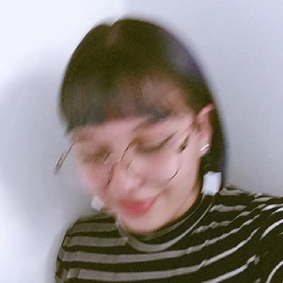 nebul0sas's profile picture. She/her • Bookworm  • MSc in Physics student, UCh.