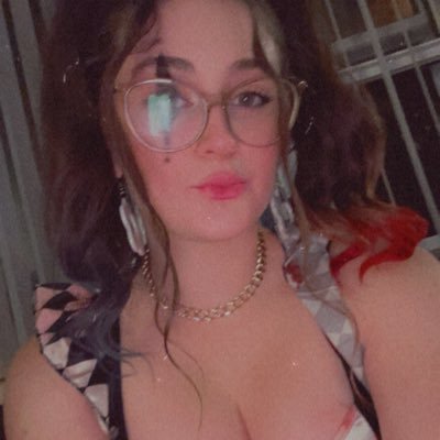 NatalieMikaela_'s profile picture. Help In Producing Peaceful Individual Existence✌🏻️