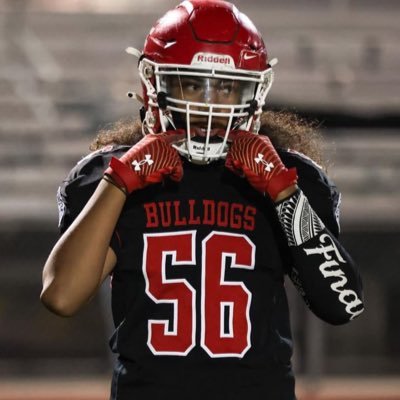 Oak Hills High School (CA) | C/O 2026 | 6’1 225lbs | DE