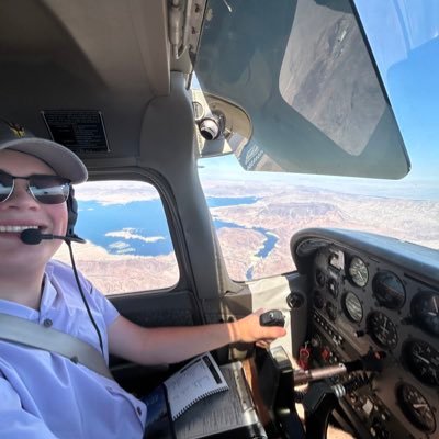 (He/Him) - 18 year old Progressive. @AndreiCherny internship coord. Sports and politics, Instr. Rated Commercial Pilot & traveler. @Asu. Fmr. @bridgetmfleming.