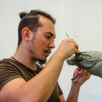 My name is Sebastian Jasper, I'm a sculptor, taxidermist, paleoartist, hobby photographer, amateur astronomer, or just passionate about our world and life.