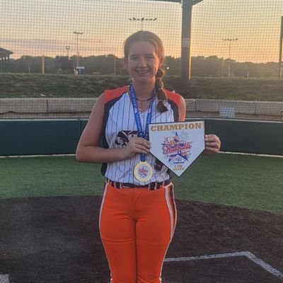 •South Central Storm 08 16u •Centralia Highschool '26 •#5🥎 •Uncommitted •GPA: 4.617 •@maperez12508@gmail.com