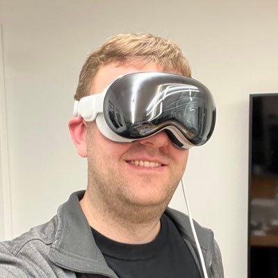 Lightfield Software Engineer at Leia Inc. Mixed Reality Developer.