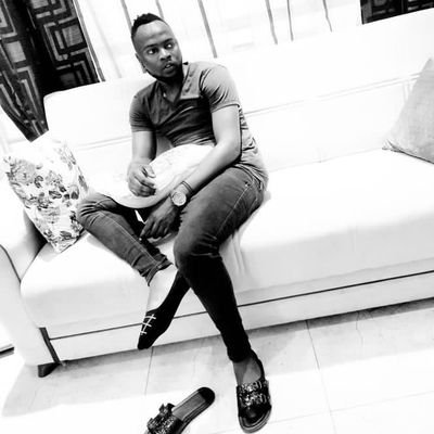 ham_shaw1's profile picture. Manchester united fan
here for a good time.