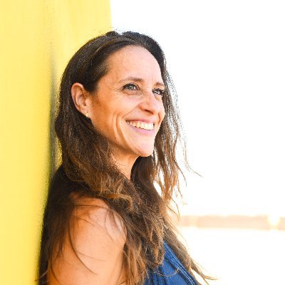 Copywriter | CEO Agencia de Branding «A propósito» | Formadora de Copywriting
👉 https://t.co/fCnSPaqBPd…