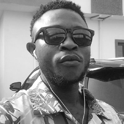 Libra 0♎
activist 1⃣
freedom fighter 4 ⚒️
#ambitious 7 🔍🎸🎹
#Military Minded 🔫
#Artist🖌️