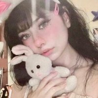 julieᵎᵎ (@eatired) 's Twitter Profile