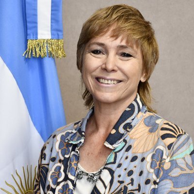 Decana de la Faculad de la Defensa Nacional de Argentina - UNDEF -Co-fundadora Directora de la South School on Internet Governance SSIG @SSIGLAC y de @Argensig