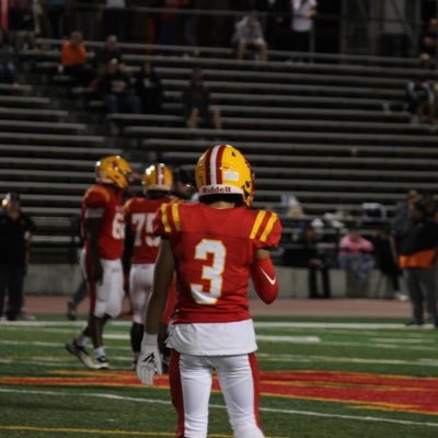 elijahvenegas0@gmail.com WR/DB, 5’7 155lbs, Rock Island high school, IL