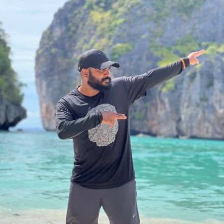 🇲🇻Loyalty to country ALWAYS.💯 Loyalty to government, when it deserves it.✌
#Maldives
