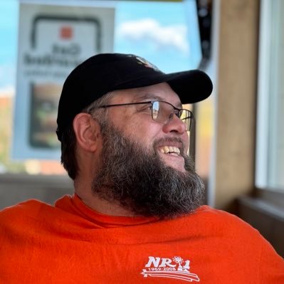 Average jerk-about-town. Enthusiastically destroying my personal brand since 2019.
