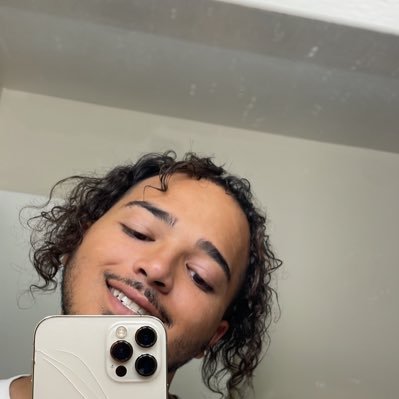 iiiTeeJay's profile picture. main account @xlolnoscopezzz poppypoppedout@gmail.com // i3∞ // $DERC