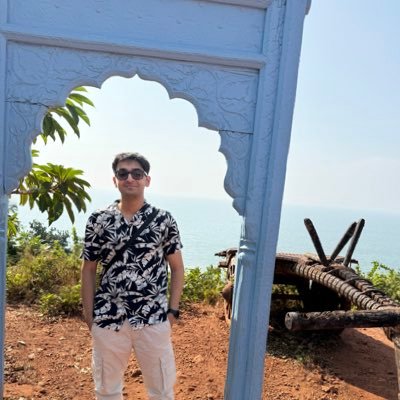 darshmashru's profile picture. 