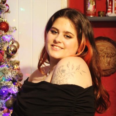 DRAMAnnabelle's profile picture. •21 • NUIG Drama student •She/Her