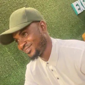 AdelekeHamzat1's profile picture. mechanical engineering arsenal fans 💯💯💯💯💯