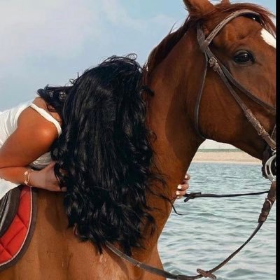 نحن الذين أن ضاقت بنا سبل الحياه ششقنآ من الموت افاقآ لنحيآ