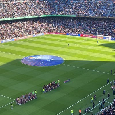 pare i soci del Barça. Apassionat del bàsquet i del futbol. Alella és casa meva