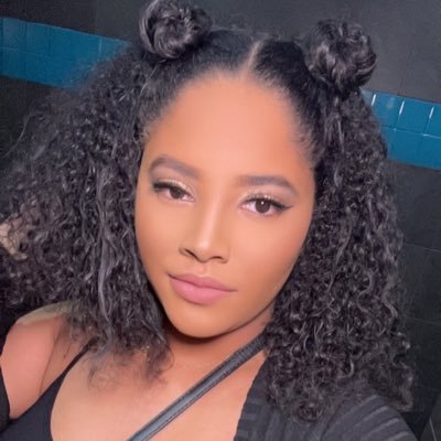 ayo_beauty's profile picture. Be Pretty not PETTY ! Gemini ♊️ , no bad vibes 🙅🏽‍♀️ !