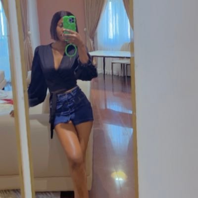 An anatomist🧑‍⚕️ with a data analyst 👩🏻‍💻 vibe. A Virgo~~~~~~ Chaperone @ FDN ( face of democracy 🇳🇬) I know it’s crazy, but I love to eat 🥗🌭🍔🥙🍖🍟