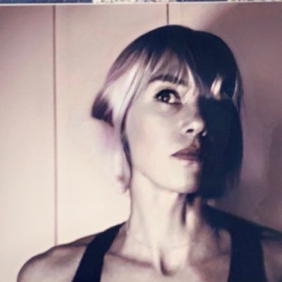 2facedtrinkets's profile picture. 