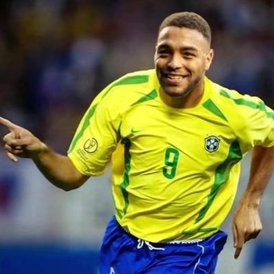 GrandisonRhys's profile picture. 🇬🇧