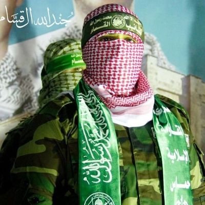 جُلُّ نقاشي وآرائي المطروحة استشهدتُ بها من القرآن والسنّة(إنما كان قول المؤمنين إذا دعوا إلى الله ورسوله ليحكم بينهم أن يقولوا سمعنا وأطعنا وأولئك هم المفلحون