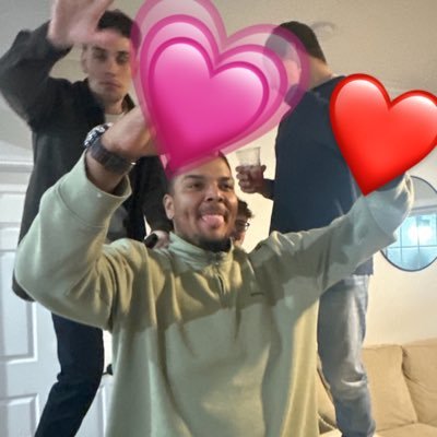 building  follow my twitch I be gaming and shit
