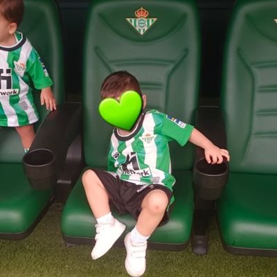 Sevillana, del Betis y de izquierdas.
Odio la falsedad,me gusta la gente sincera.
Toda demostración real, con hechos.