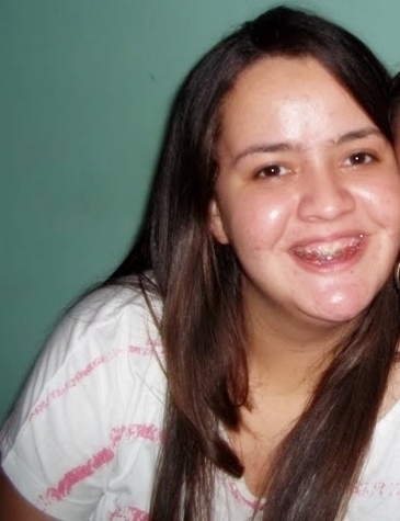 Aprendi a afastar de mim tudo que me faz mal, meu coração chama isso de egoísmo mas minha razão chama isso de amor próprio!