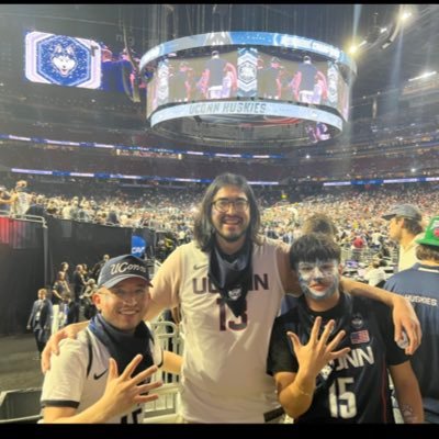 dennylpz's profile picture. UConn Alum