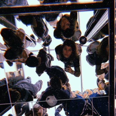 Li7blue's profile picture. One of 'ceux-là seuls qui partent pour partir. #Series & #FashionAddicted #Gambler #Resilient #Fancazzista #StreerArt #WineLover #SocialMediaMarketer