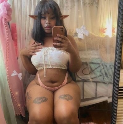 hey I'm kally the nympho I do anime porn and more send me TIPS For Videos in your dm I'm ready to fulfill your Fantasies