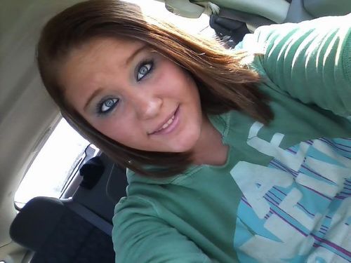 18.don't like fakes.and lives life to the fullest (: