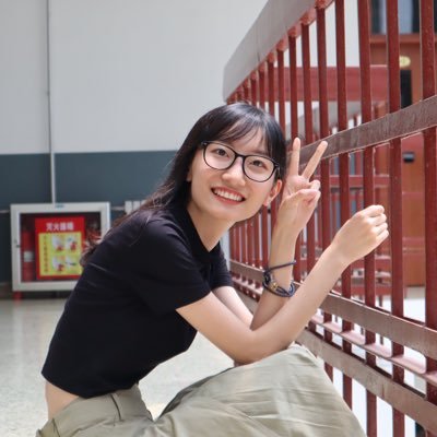 KaiyueHou's profile picture. PhD candidate in English at the University of Bristol. Writing a thesis is a full-time student’s full-time job.