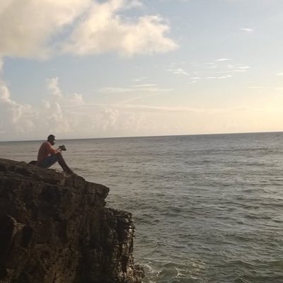 franwebdev's profile picture. Waves dippin 🇱🇨