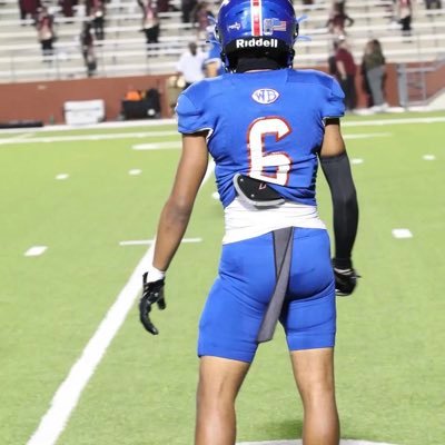 Taegin Freeman DB c/o 2024 WestBrook HighSchool 5’10 158 lb . GPA : 2.8 40 : 4.8