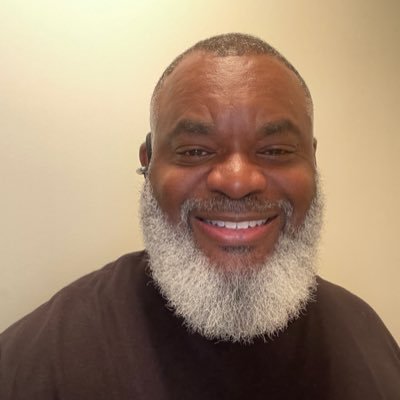 ReadyReaLIsrael's profile picture. 