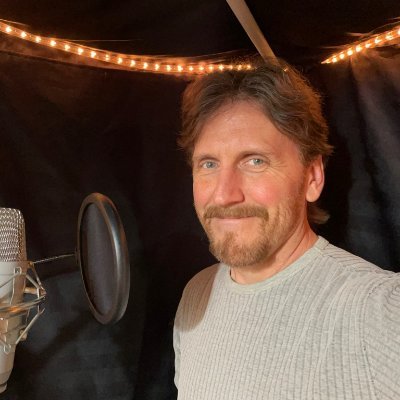 Voiceover talent on YouTube, commercials, eLearning, socials, phoneIVR, audiobooks, corporate & more! Guitars,vocals w/ @melissamathesonmusic, @SmoreLOCALS,etc!