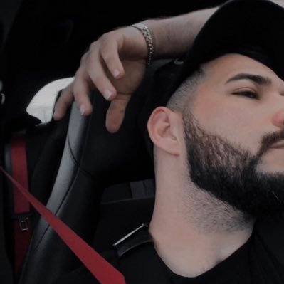 _ezdm's profile picture. get it how it comes. #LLRG🕊️