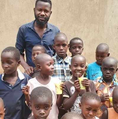 Am Aurthur  a Ugandan trying my best to Help  less Privileged kids Ophans and homeless ,Incase anyone needs to offer help🙏🙏 Call/WhatsApp +256705135402