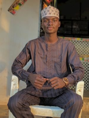 Proudly I'm a Muslim Hausa fulani.
Indigene of Bauchi state. 
Live in Gabarin.